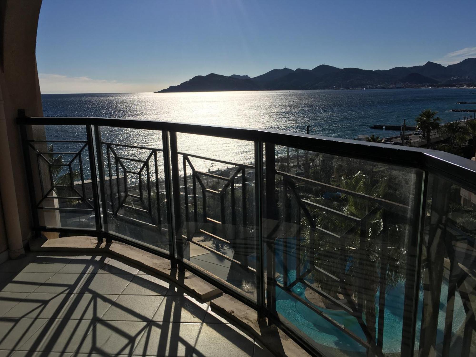 Cannes Apartment With Sea View, Aircondition And Parking Dış mekan fotoğraf